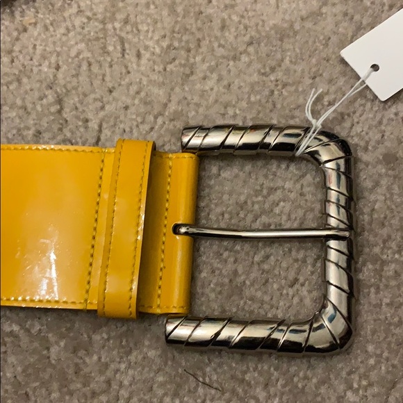 Dolce and Gabbana - Picture 3 of 8